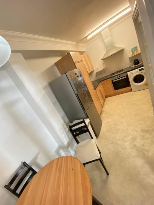 Wonderful Baker Street Flat! Lägenhet London Exteriör bild