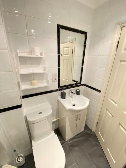 Wonderful Baker Street Flat! Lägenhet London Exteriör bild